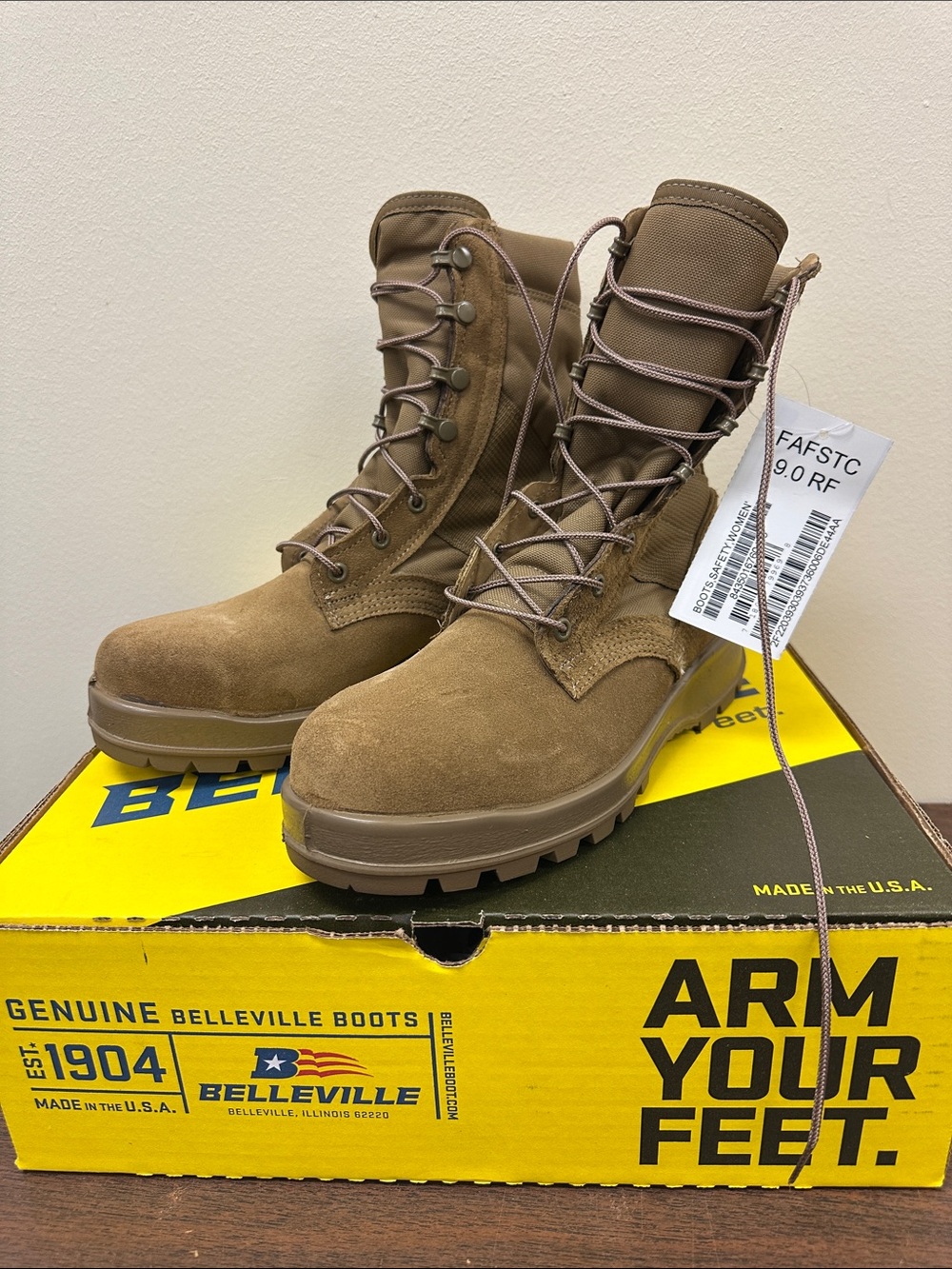 Belleville Women's Combat Boots in Coyote Brown